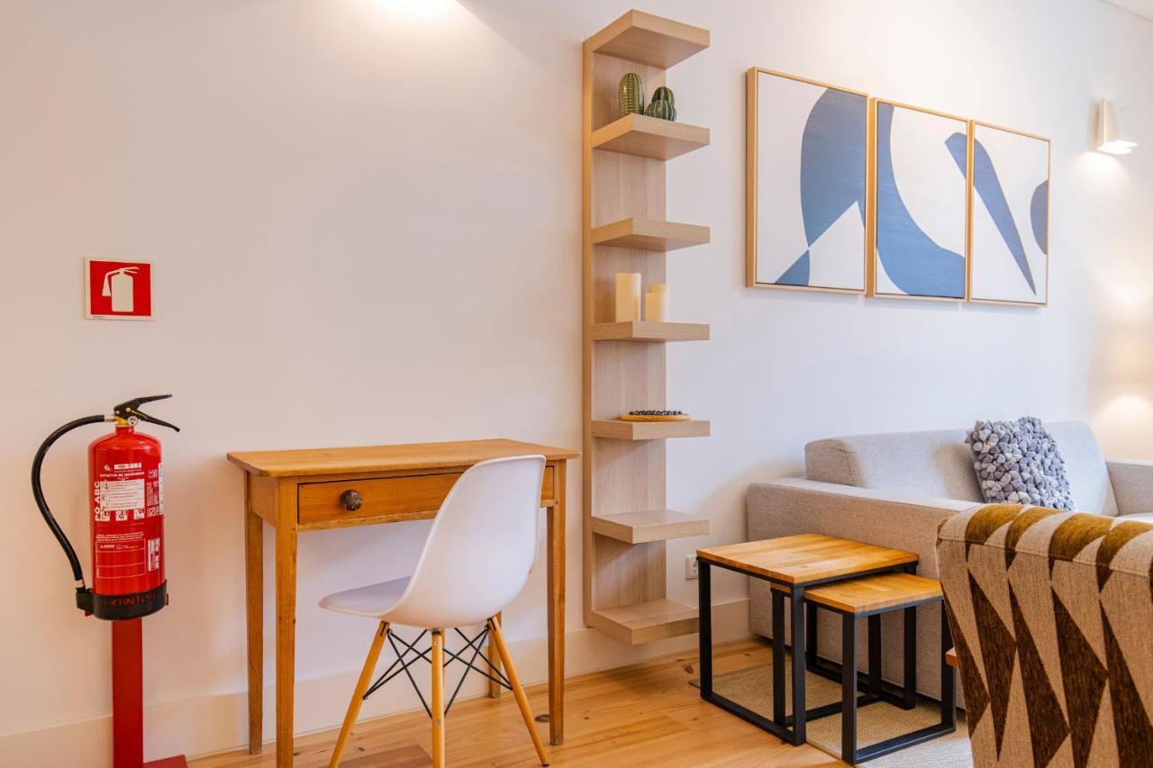 Modern Rustic Flat In Santos By Lovelystay Lisabona Exterior foto